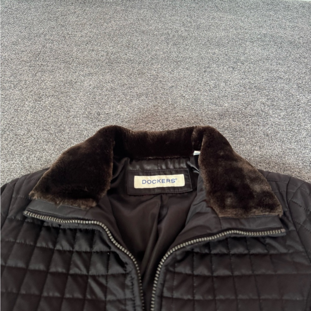 Vintage Dockers Women's Puffy Quilted Jacket Black Fur Neck size M - Picture 5 of 14